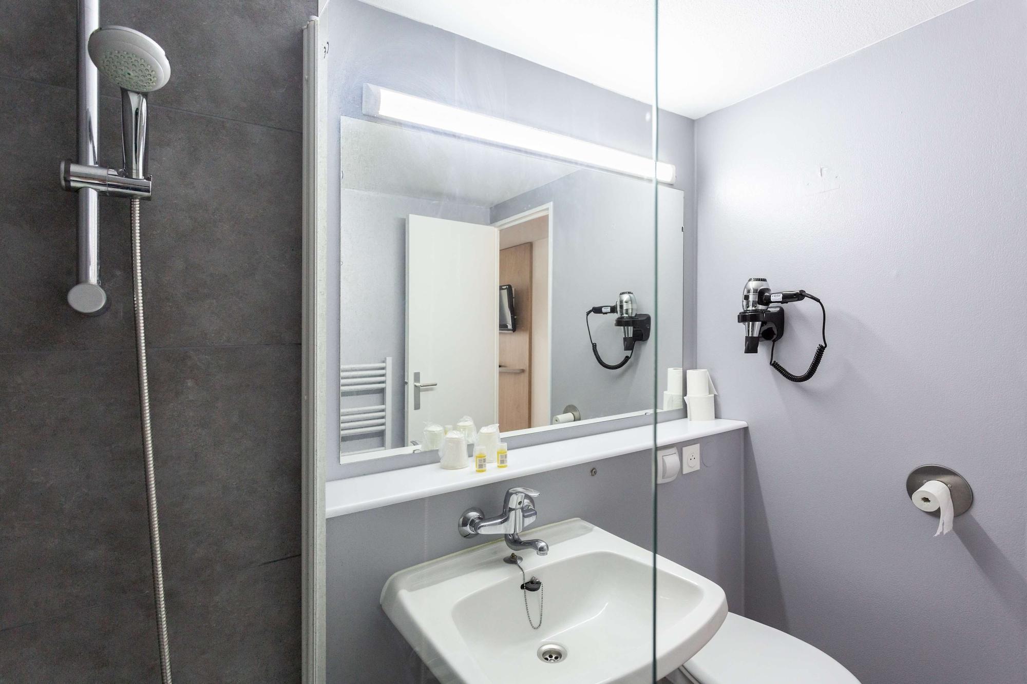 Hotel Kyriad 3*